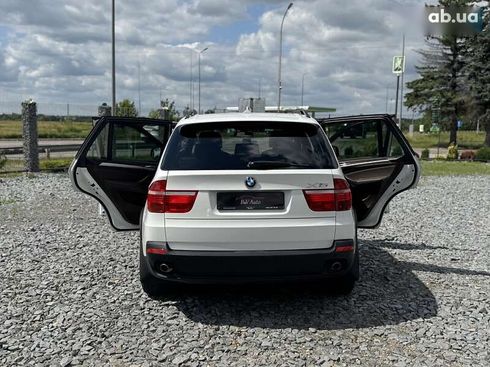 BMW X5 2009 - фото 30