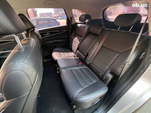Kia Sorento 2017 - фото 11