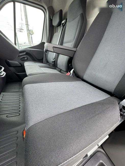 Renault Master 2021 - фото 15