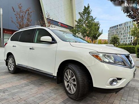 Nissan Pathfinder 2015 - фото 29