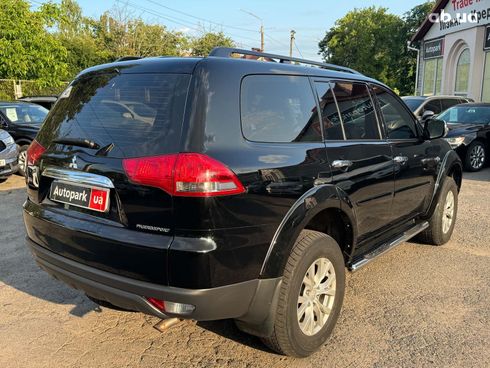 Mitsubishi Pajero 2015 черный - фото 5