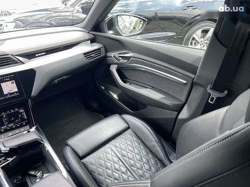 Audi E-Tron 2022 - фото 22
