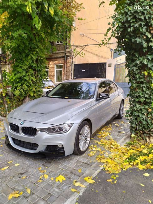 BMW 3 серия 2012 серебристый - фото 3