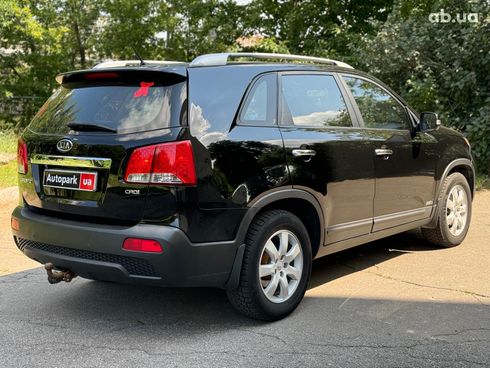 Kia Sorento 2012 черный - фото 8