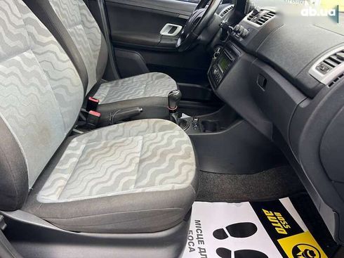 Skoda Fabia 2009 - фото 21