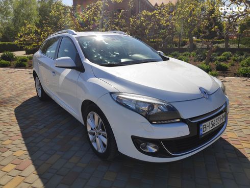 Renault Megane 2012 белый - фото 4