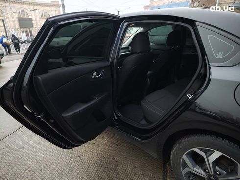 Kia Forte 2020 черный - фото 53