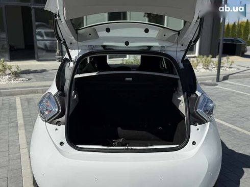 Renault Zoe 2018 - фото 11