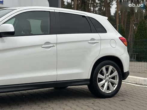 Mitsubishi Outlander 2015 - фото 7