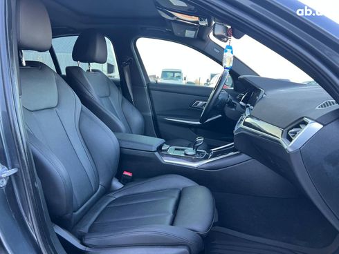 BMW 3 серия 2020 серый - фото 47