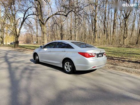 Hyundai Sonata 2012 - фото 11