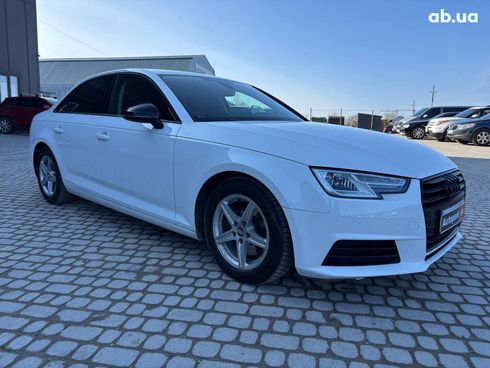 Audi A4 2019 белый - фото 3