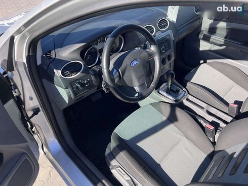 Ford Focus 2010 - фото 21