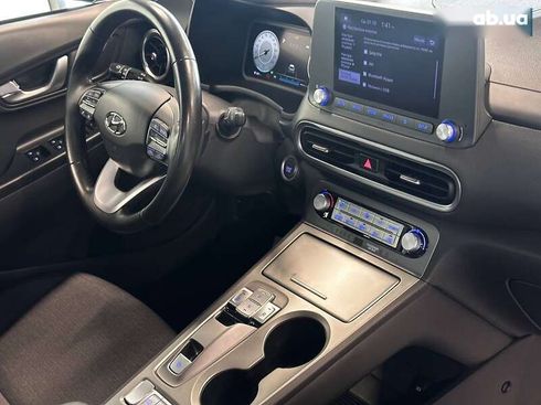 Hyundai Kona Electric 2021 - фото 29