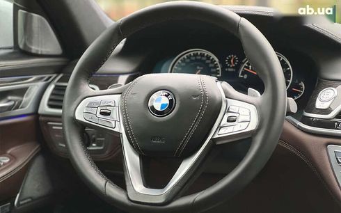 BMW 7 серия 2017 - фото 17