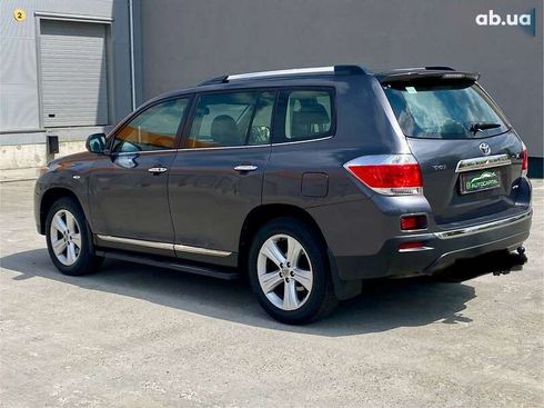 Toyota Highlander 2012 - фото 14