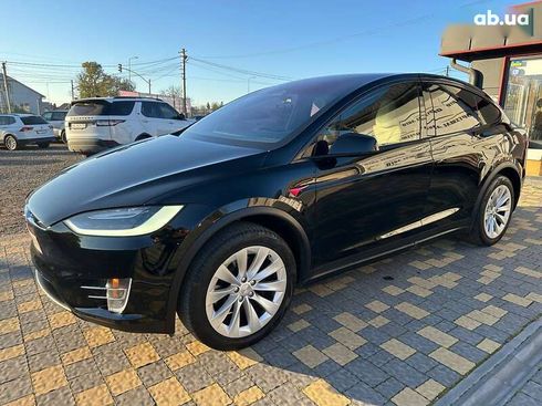 Tesla Model X 2017 - фото 12