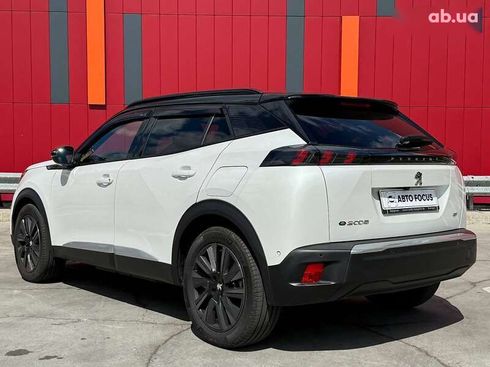 Peugeot e-2008 2021 - фото 6