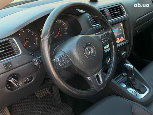 Volkswagen Jetta 2011 черный - фото 5