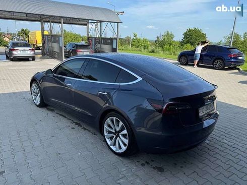 Tesla Model 3 2019 - фото 6