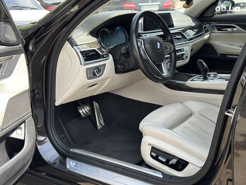 BMW 7 серия 2016 черный - фото 10