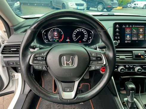 Honda Accord 2018 белый - фото 85