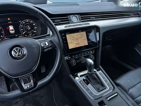 Volkswagen Passat 2019 - фото 30