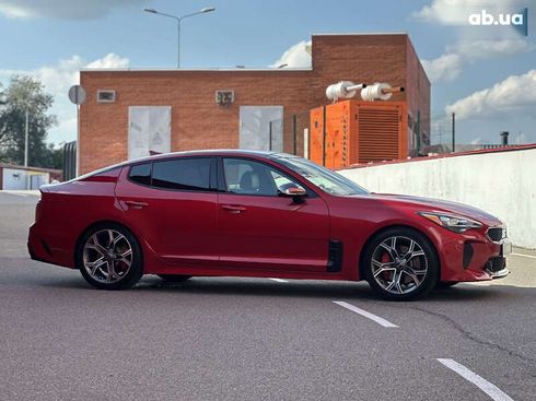 Kia Stinger 2017 - фото 10