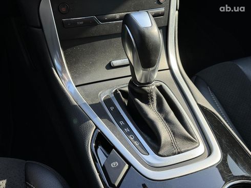 Ford Edge 2018 белый - фото 75