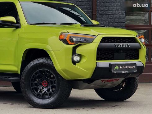 Toyota 4Runner 2021 - фото 7