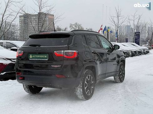 Jeep Compass 2020 - фото 12