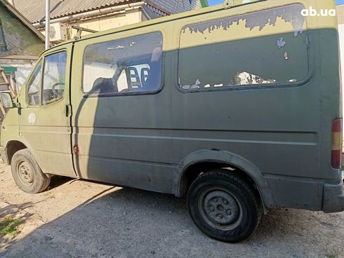 Ford Transit 1986 зеленый - фото 2