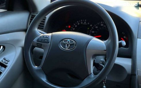 Toyota Camry 2008 - фото 13