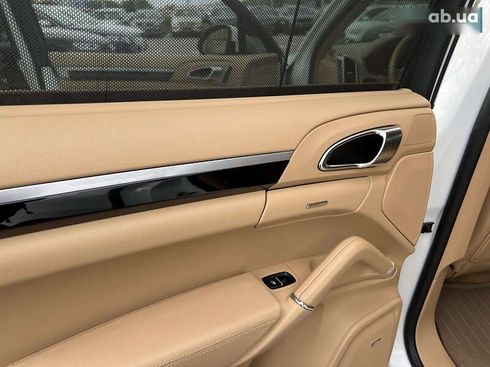 Porsche Cayenne 2014 - фото 27