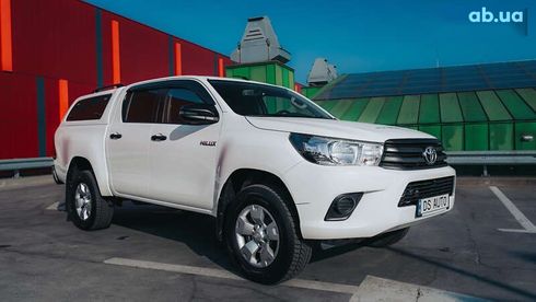 Toyota Hilux 2019 - фото 5