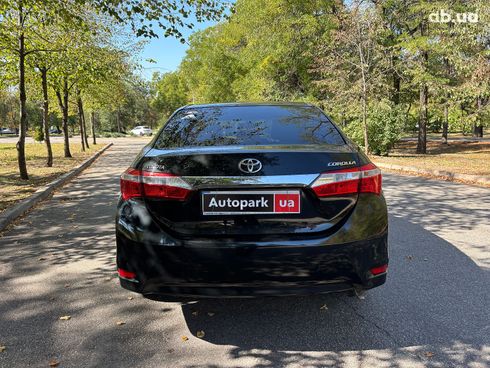 Toyota Corolla 2016 черный - фото 4