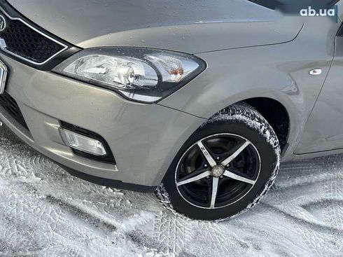 Kia Cee'd 2012 - фото 10