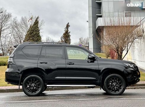 Toyota Land Cruiser Prado 2021 - фото 16