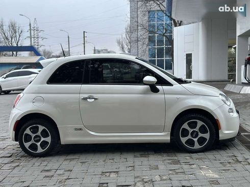 Fiat 500E 2015 - фото 5