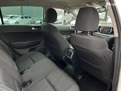 Kia Sportage 2016 белый - фото 20
