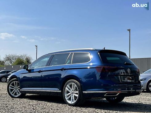 Volkswagen Passat 2022 - фото 6