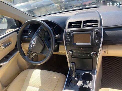 Toyota Camry 2017 - фото 10