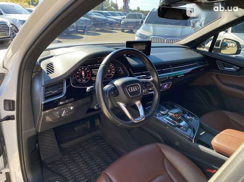 Audi Q7 2017 - фото 11