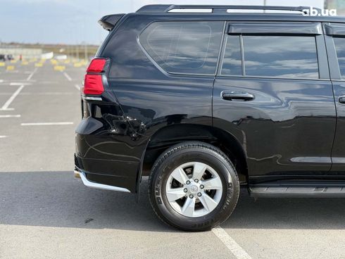Toyota Land Cruiser Prado 2019 черный - фото 9