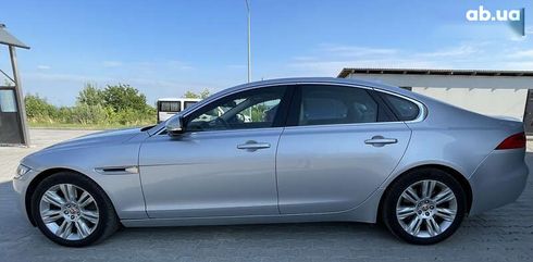 Jaguar XF 2016 - фото 11