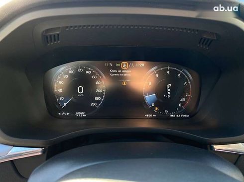 Volvo XC60 2019 - фото 13
