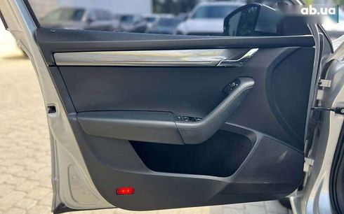 Skoda Octavia 2019 - фото 7