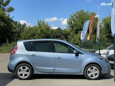 Renault Scenic 2011 - фото 22