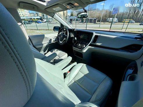 Toyota Sienna 2015 - фото 9