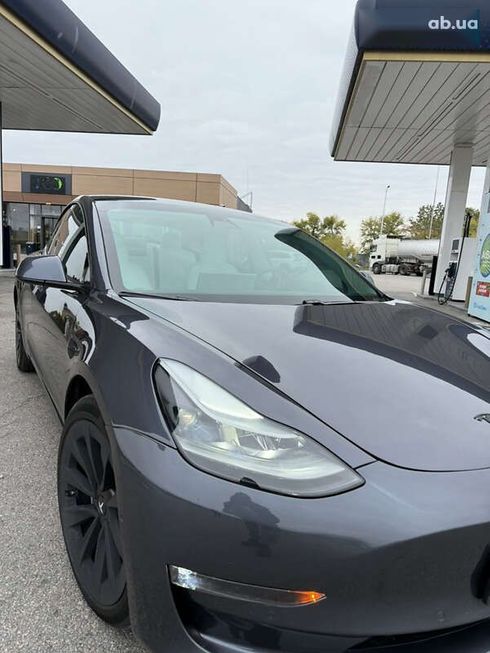 Tesla Model 3 2021 - фото 3